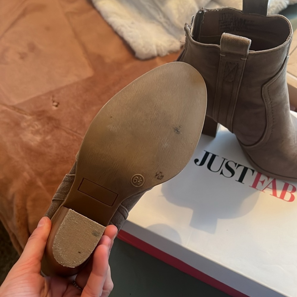 Justfab boots - Picture 3 of 3